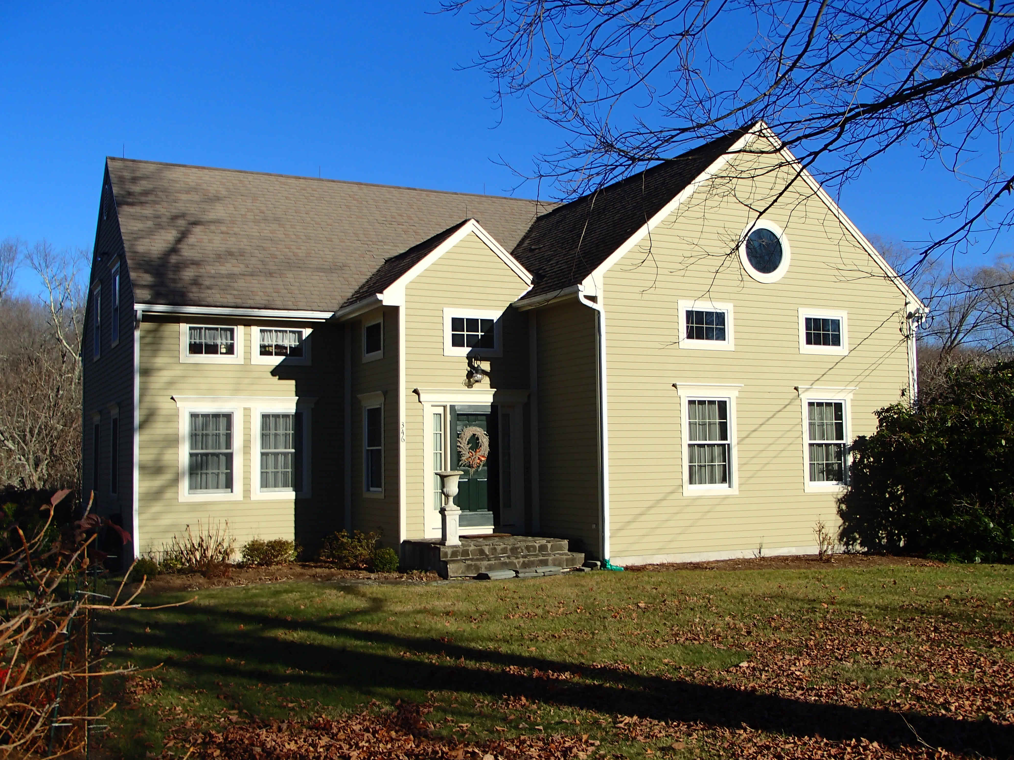 Building photograph for 346 HUT HILL RD